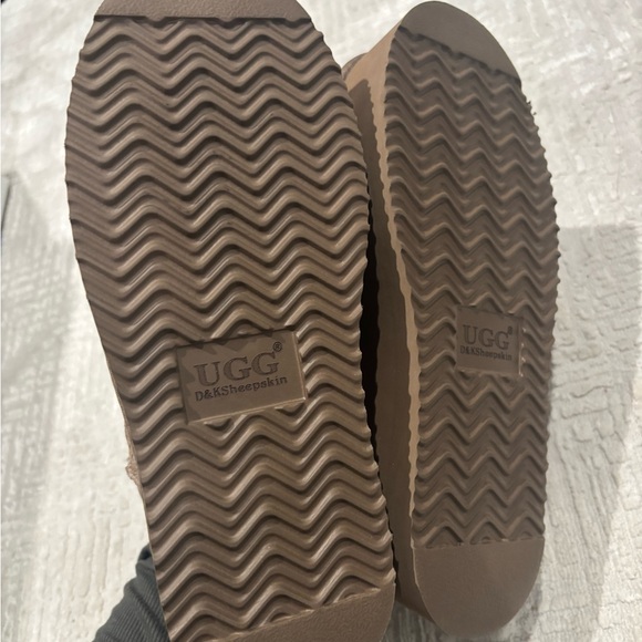 Platform Uggs - Picture 4 of 4